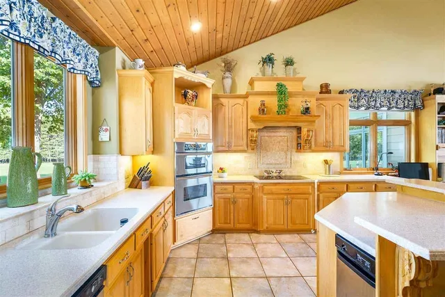 $899,900 | 18300 672nd Lane, Jacobson, MN 55752