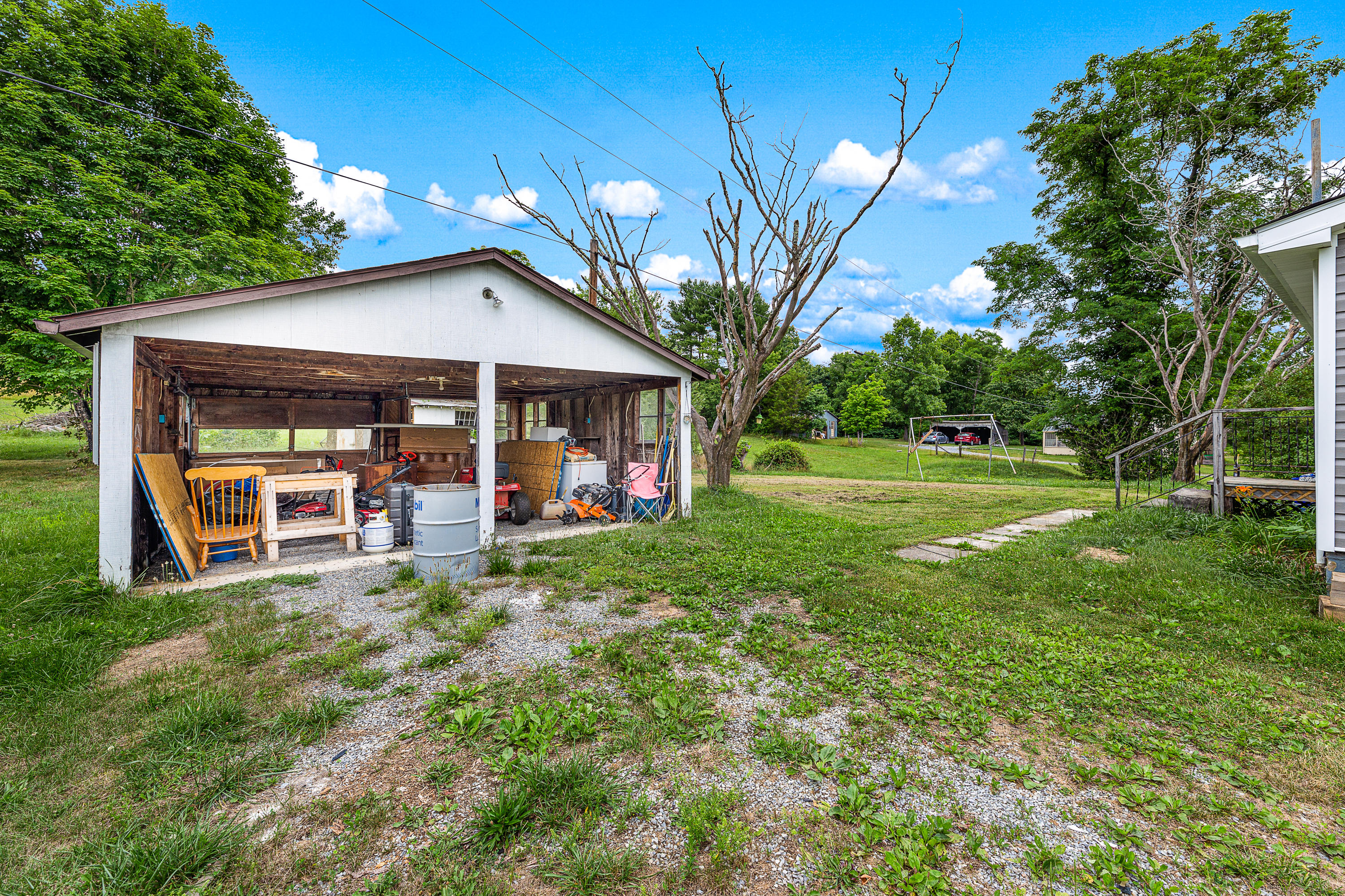 2782 West Wind Road Fincastle, VA 24090 - Photo 7 of 23 Detached Garage