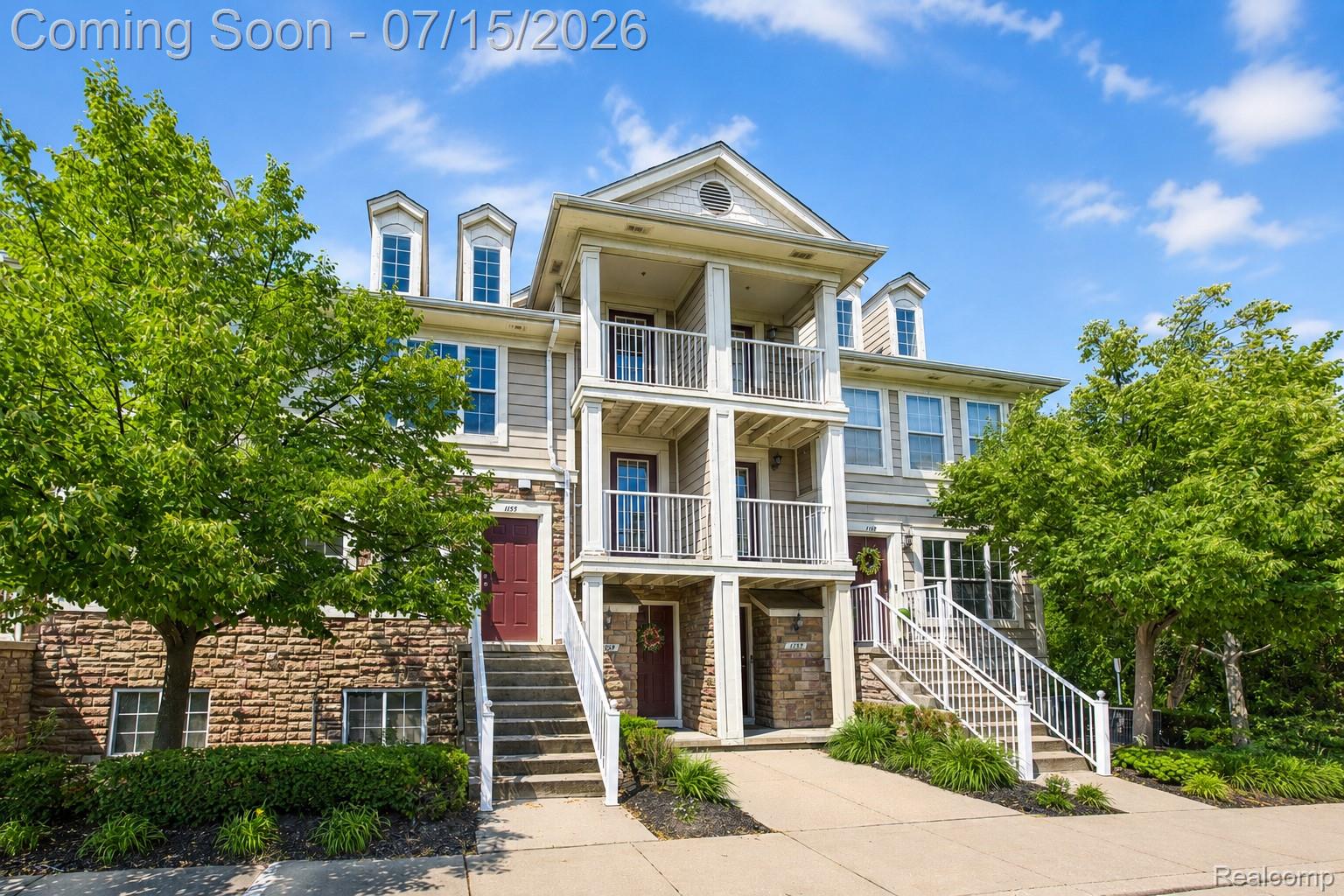 1159 Beaver Run Troy, MI 48083 - Photo 1 of 32 7 - Beaver .jpg
