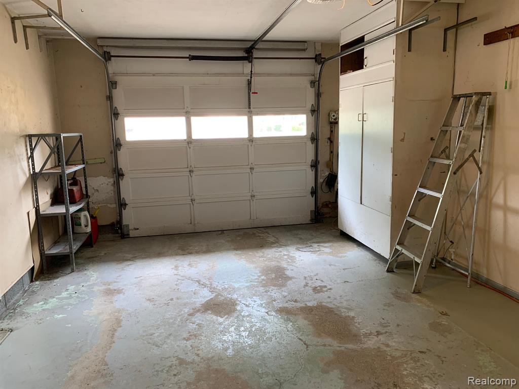 2401 Riverside Drive Port Huron, MI 48060 - Photo 25 of 29
