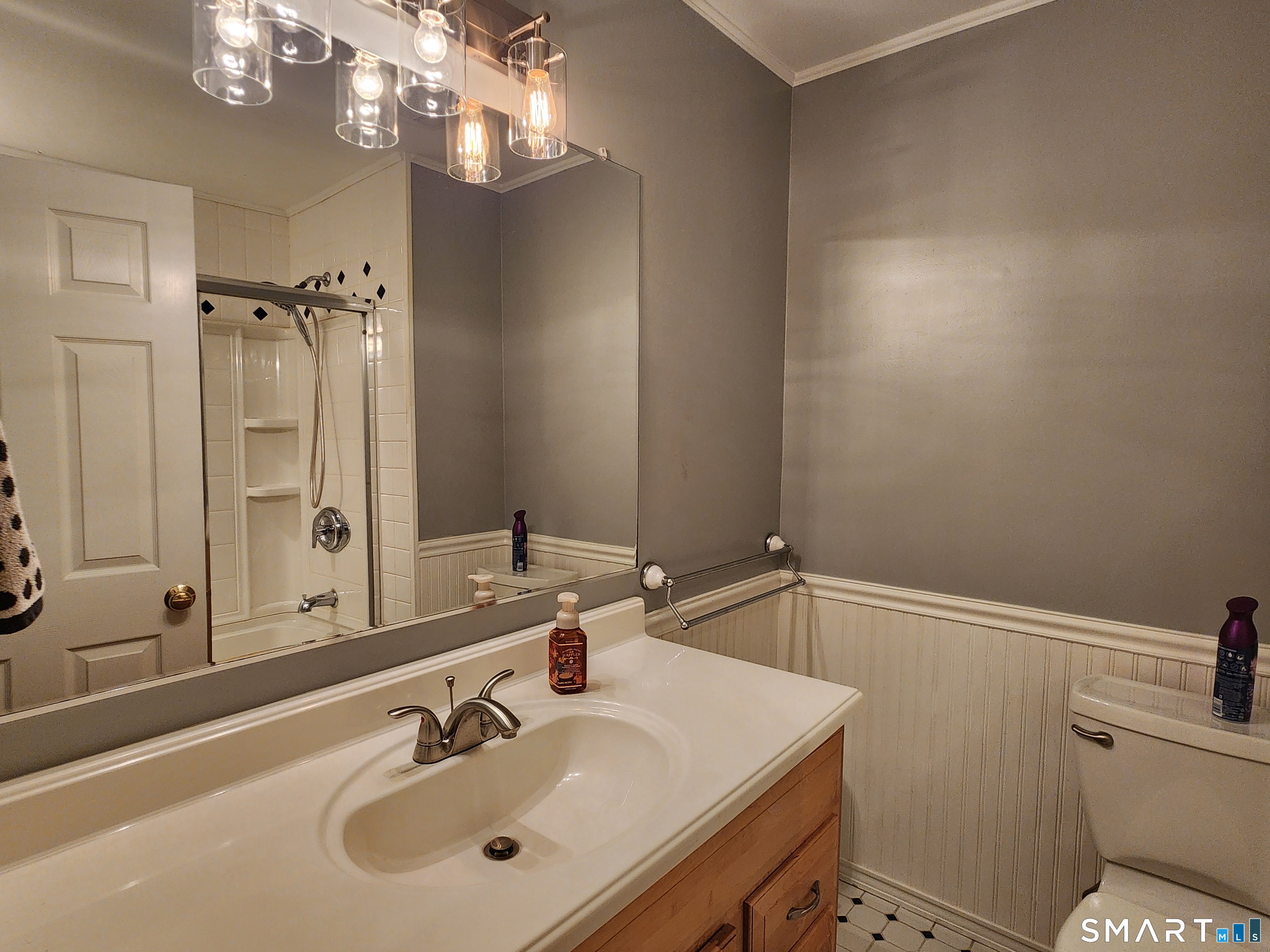 45 Nepaug Road Burlington, CT 06013 - Photo 10 of 30 Main Bath with soaker/deep tub