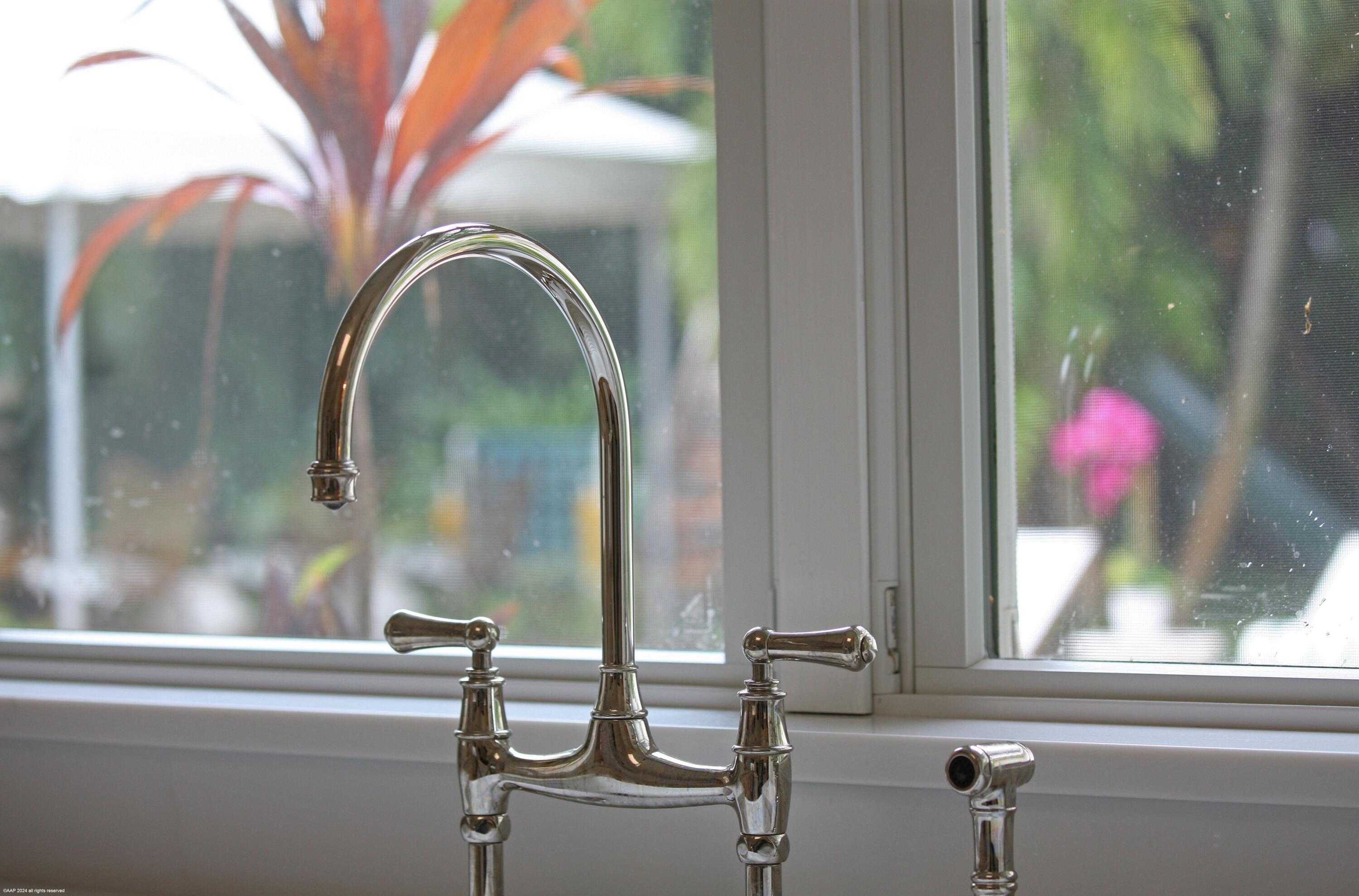 16 Ridgeview Road North Sewall's Point, FL 34996 - Photo 22 of 86 16 Ridgeview Rd N 020a