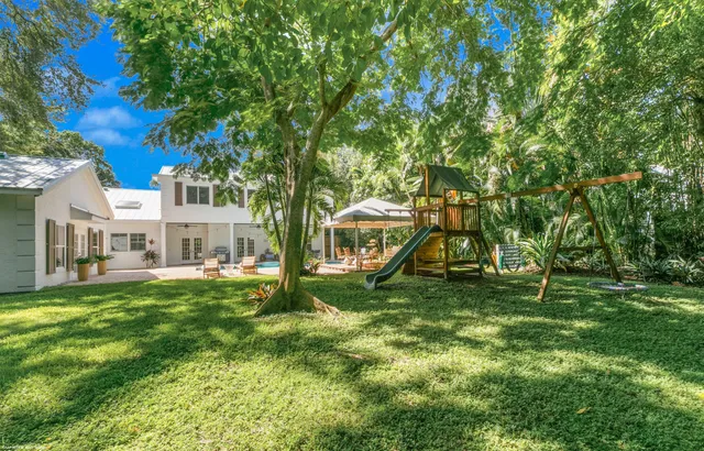 $1,680,000 | 16 Ridgeview Road North, Sewall's Point, FL 34996