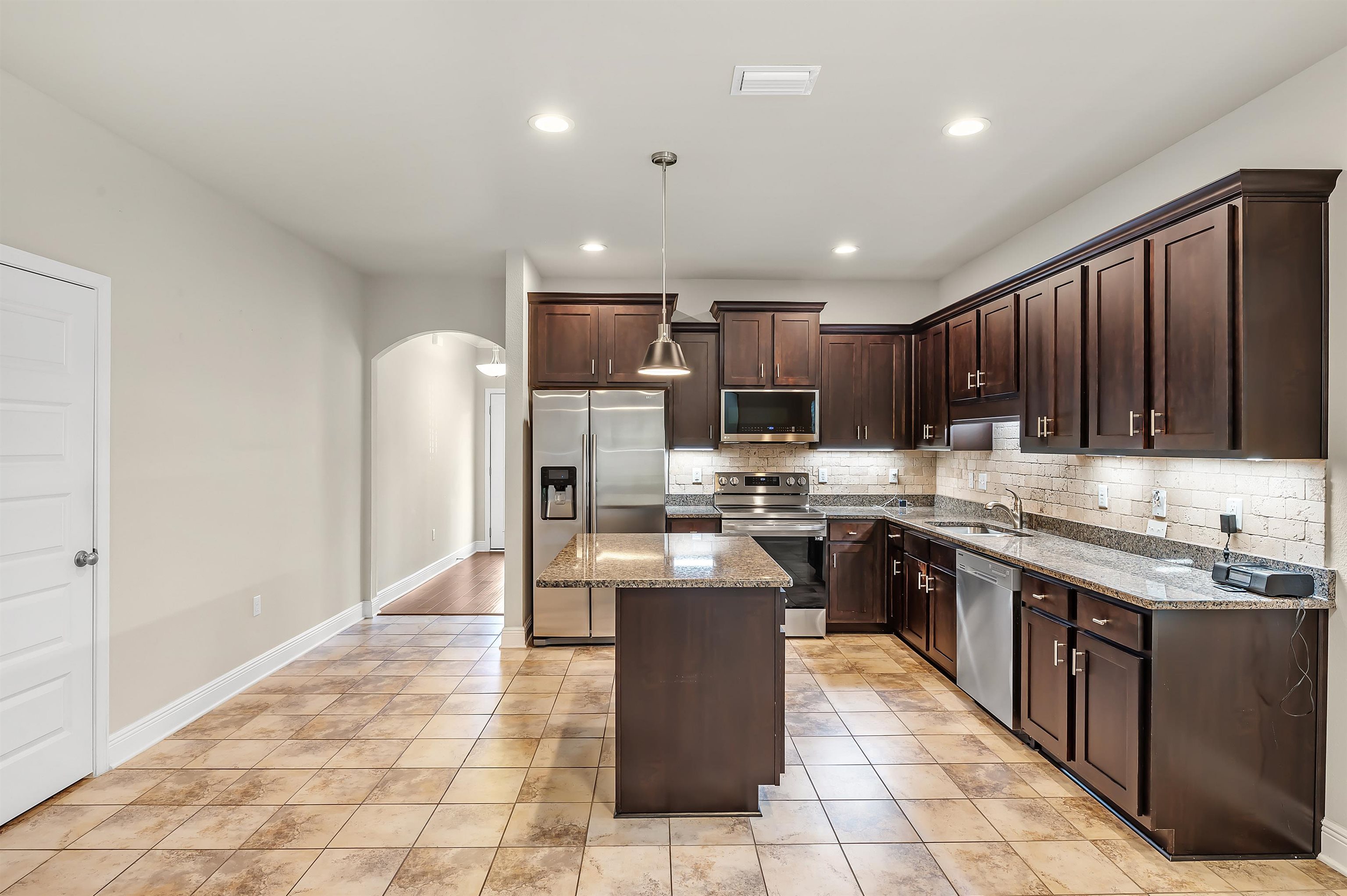 1204 Surrey Loop Foley, AL 36535 - Photo 15 of 42