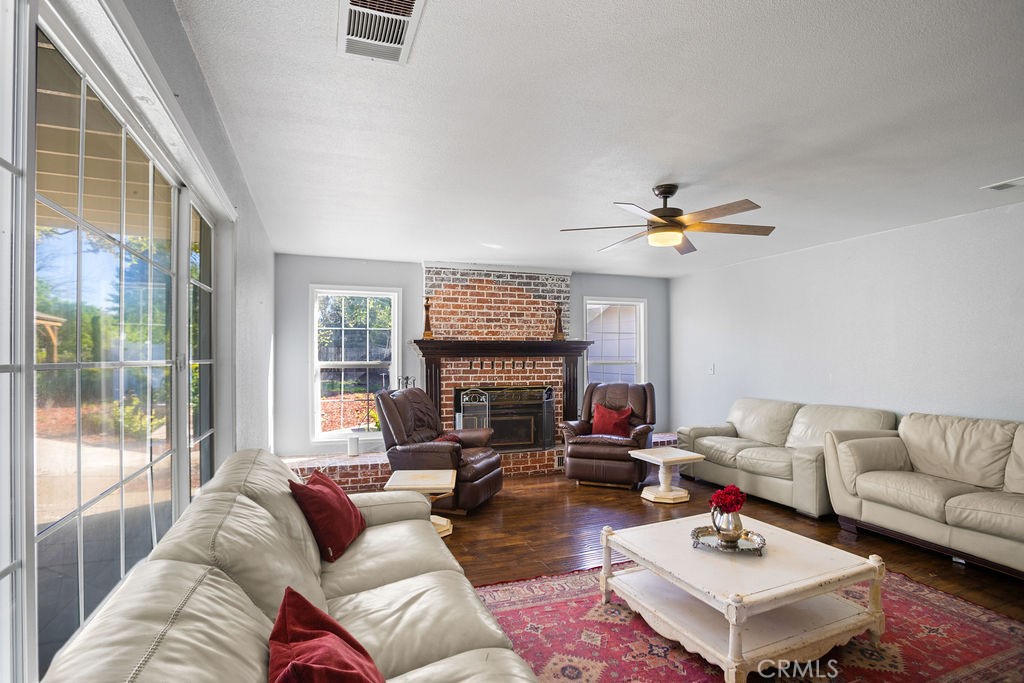 3646 Harbor Drive Merced, CA 95340 - Photo 9 of 32