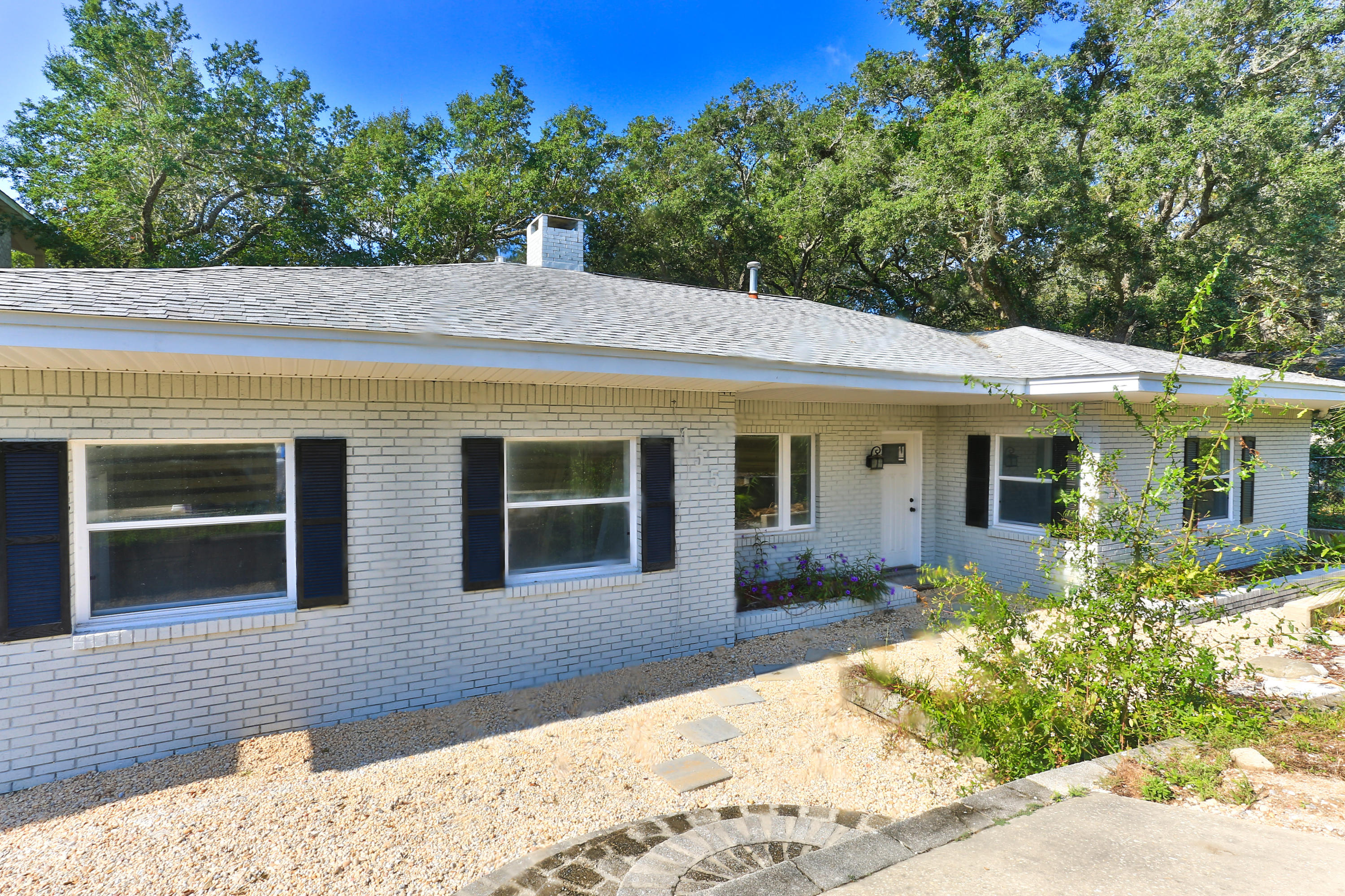 155 Eldredge Road Fort Walton Beach, FL 32547 - Photo 3 of 54 Gallery Image 3