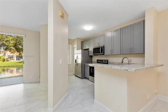 $3,000 | 4005 Northwest 91st Terrace, Sunrise, FL 33351