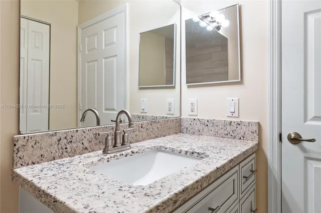 $3,000 | 4005 Northwest 91st Terrace, Sunrise, FL 33351