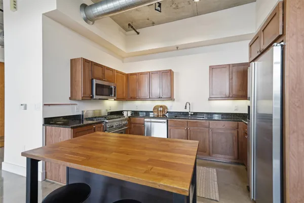 $585,000 | 800 West 5th Street, Unit 906, Austin, TX 78703