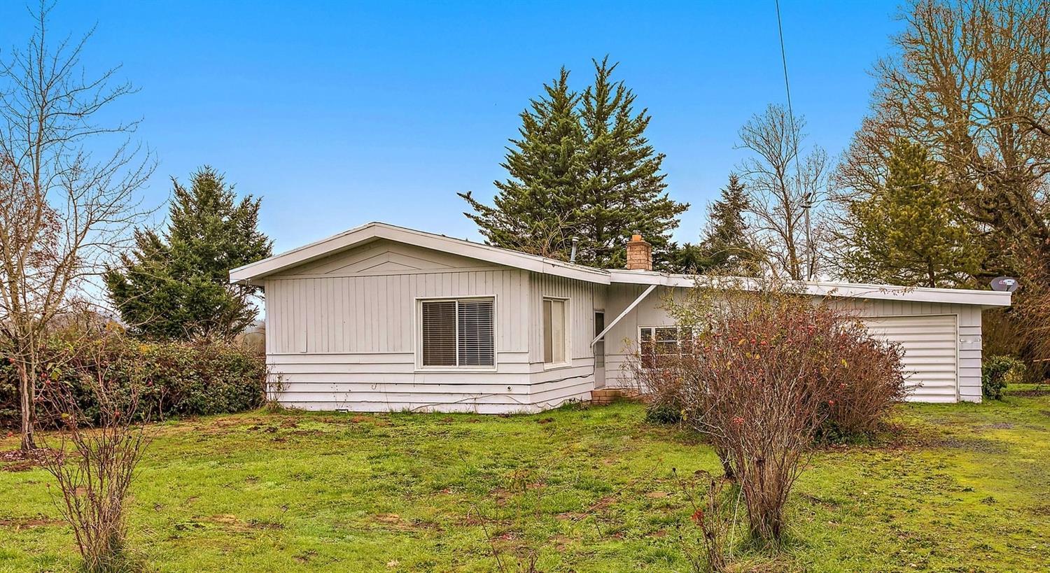 4776 Leonard Road Grants Pass, OR 97527 - Photo 3 of 21 Additional Photo