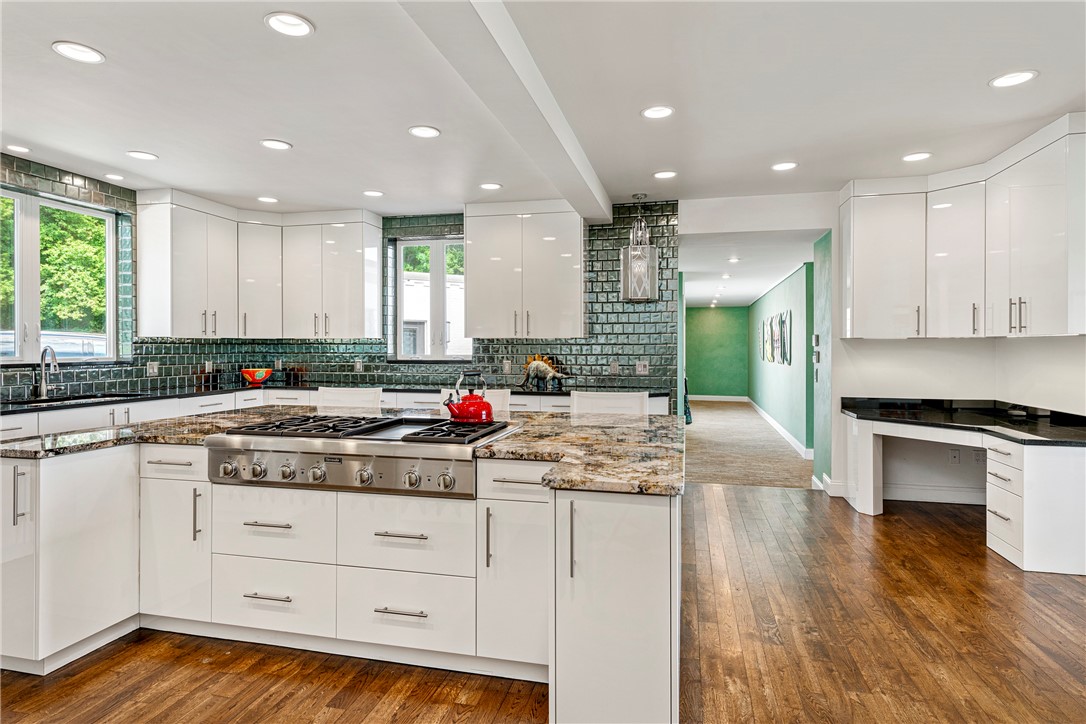 165 Poppasquash Road Bristol, RI 02809 - Photo 19 of 50 Gallery Image 19