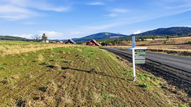 $199,500 | 10604 South Jackson Road, Mica, WA 99023