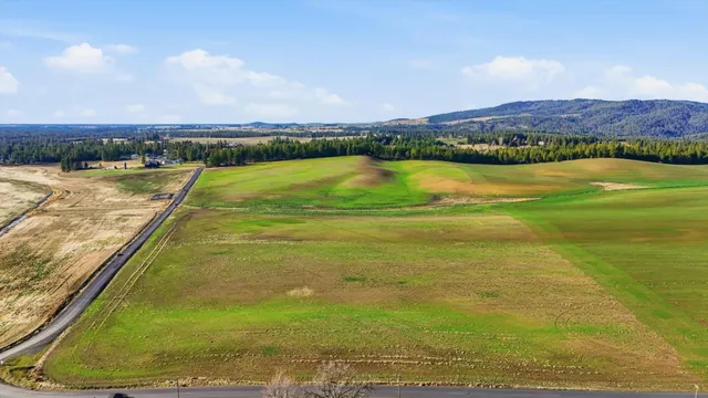 $199,500 | 10604 South Jackson Road, Mica, WA 99023