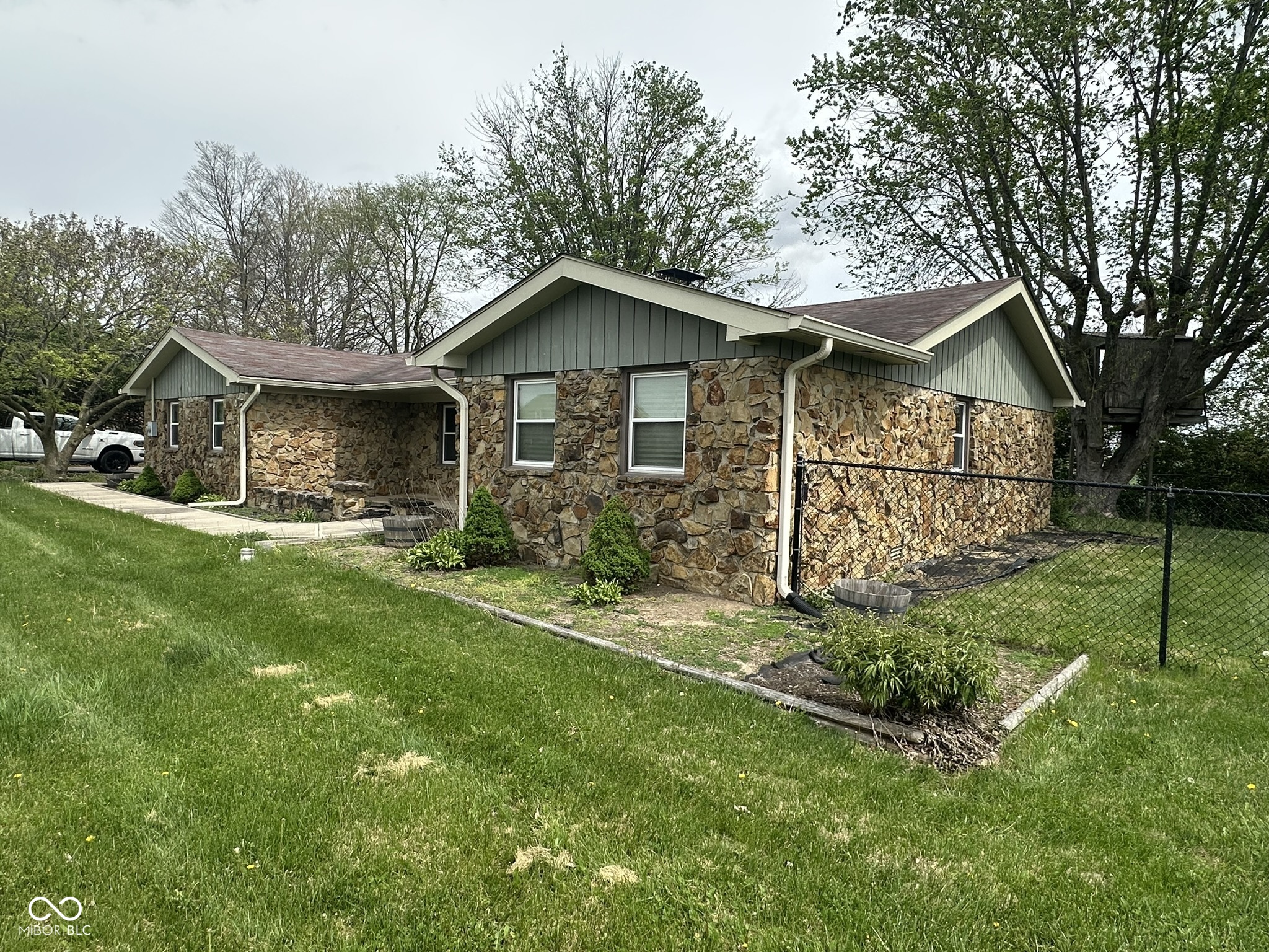 1639 North Buck Creek Road Greenfield, IN 46140 - Photo 10 of 14