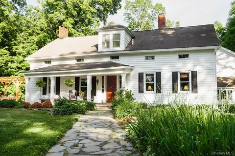 $850,000 | 121 Coutant Road, Circleville, NY 10919