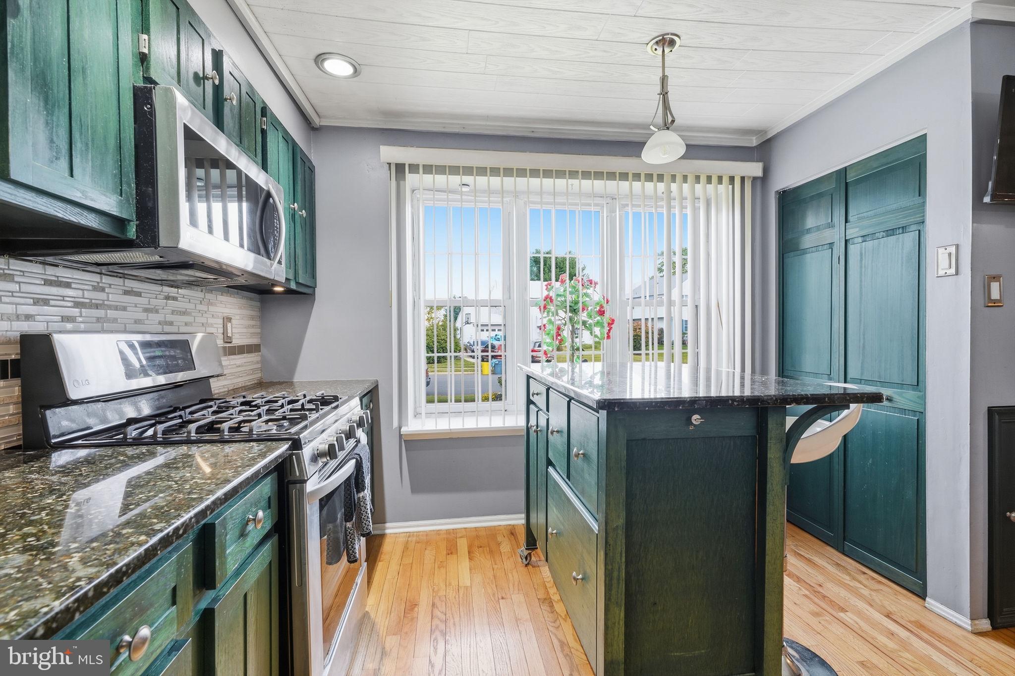 8110 Corbett Road Pennsauken, NJ 08110 - Photo 9 of 38 Gallery Image 9