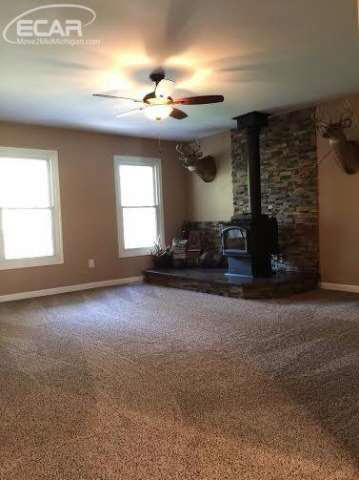 10520 Rustic Rdg Lane Fenton, MI 48430 - Photo 7 of 23 20451064-6.JPG