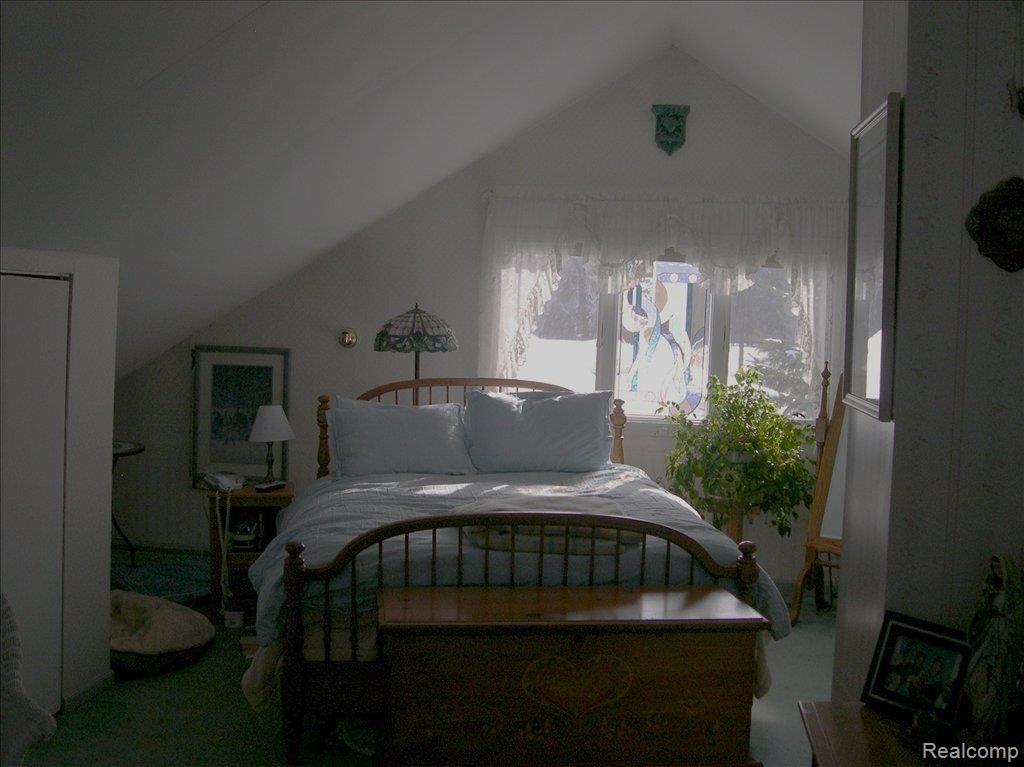 2933 Woodcrest Road Rochester, MI 48309 - Photo 10 of 20 Woodcrest Master Bedroom