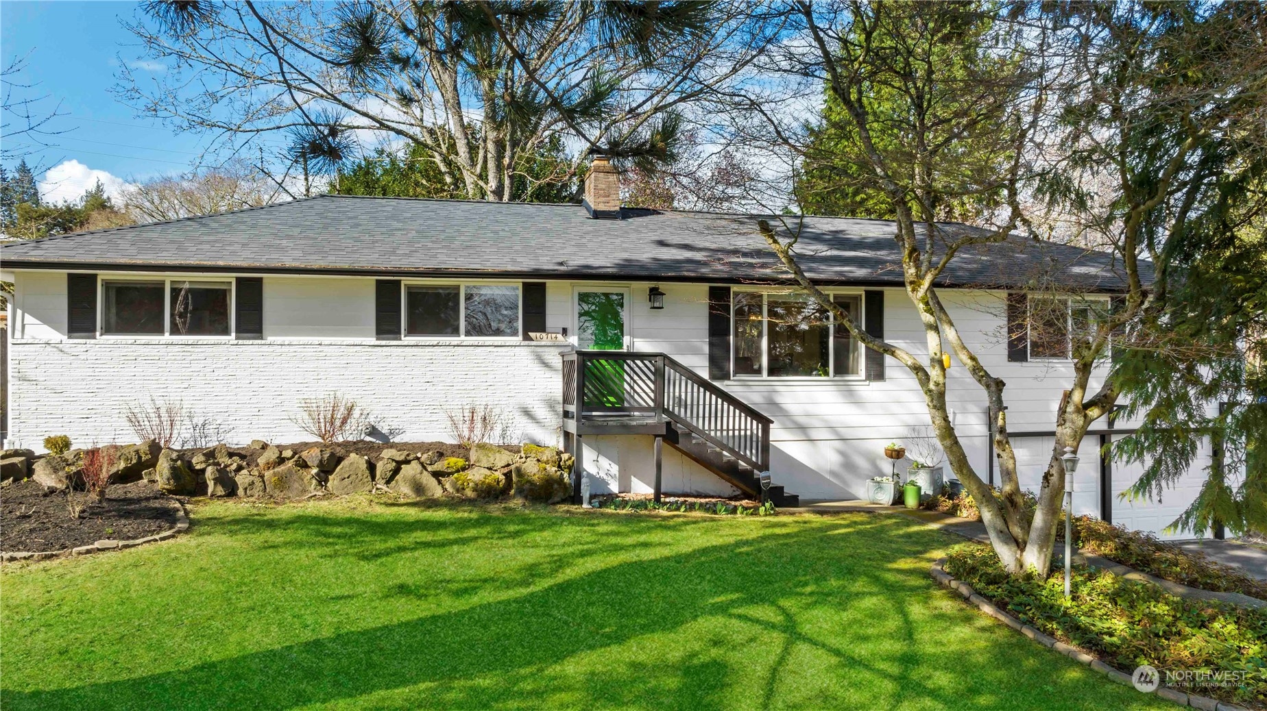 10714 Northeast 194th Street Bothell, WA 98011 - Photo 3 of 40 Gallery Image 3