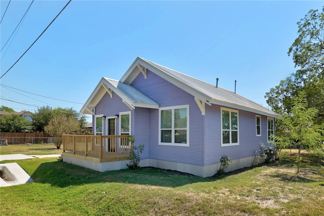 719 West 3rd Street Taylor, TX 76574 - Photo 3 of 31 Front