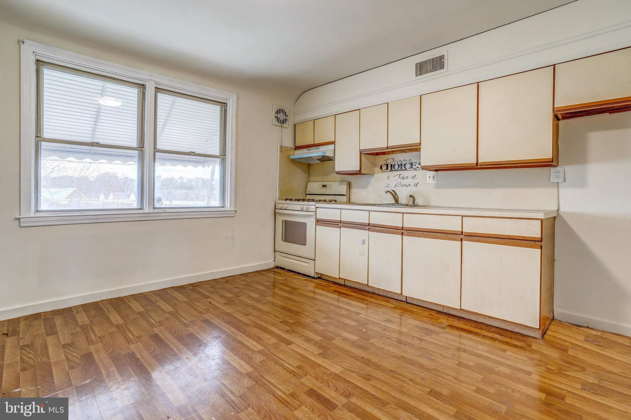 4728 State Road Drexel Hill, PA 19026 - Photo 10 of 17