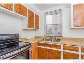 818 Whitmore Road, Unit 210 Highland Park, MI 48203 - Photo 3 of 4