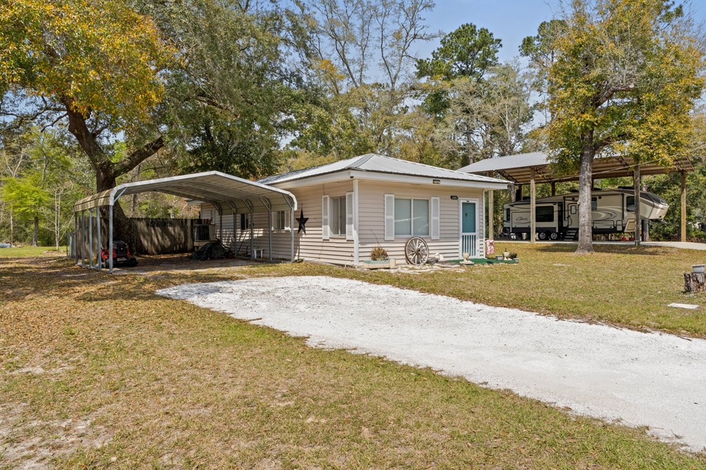 159 South Murphy Road Wewahitchka, FL 32465 - Photo 2 of 31