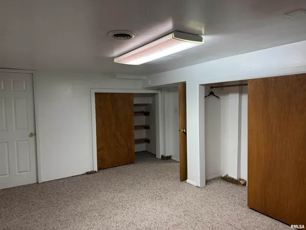 $139,900 | 707 North Brady Street, Davenport, IA 52803