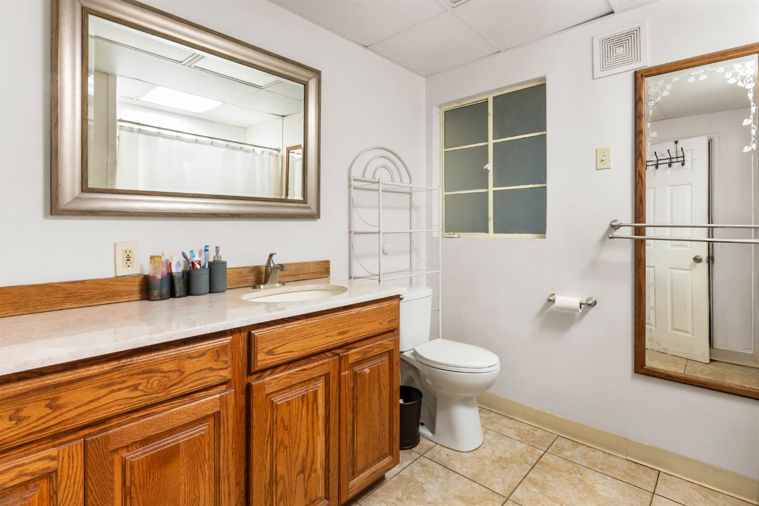 2344 Regal Road Modesto, CA 95358 - Photo 13 of 37