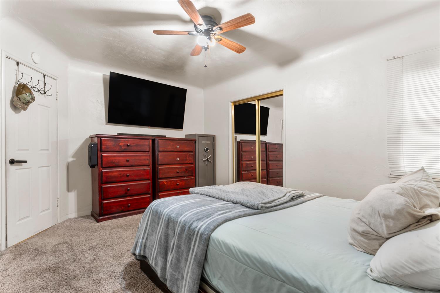 2344 Regal Road Modesto, CA 95358 - Photo 19 of 37