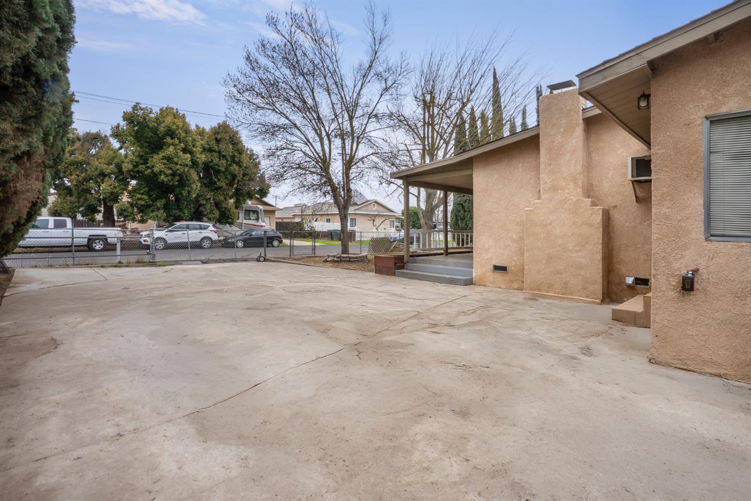 2344 Regal Road Modesto, CA 95358 - Photo 3 of 37