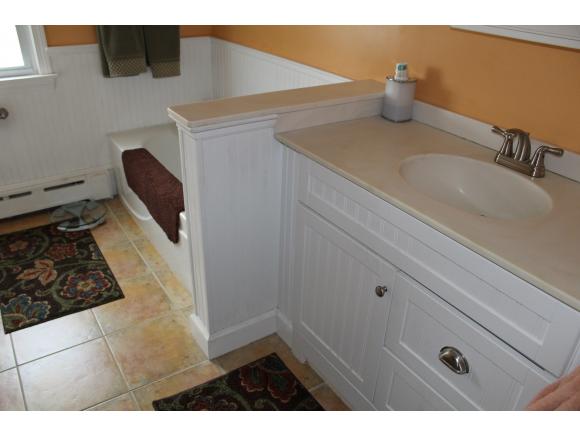 247 North Main Street Rochester, NH 03867 - Photo 17 of 23