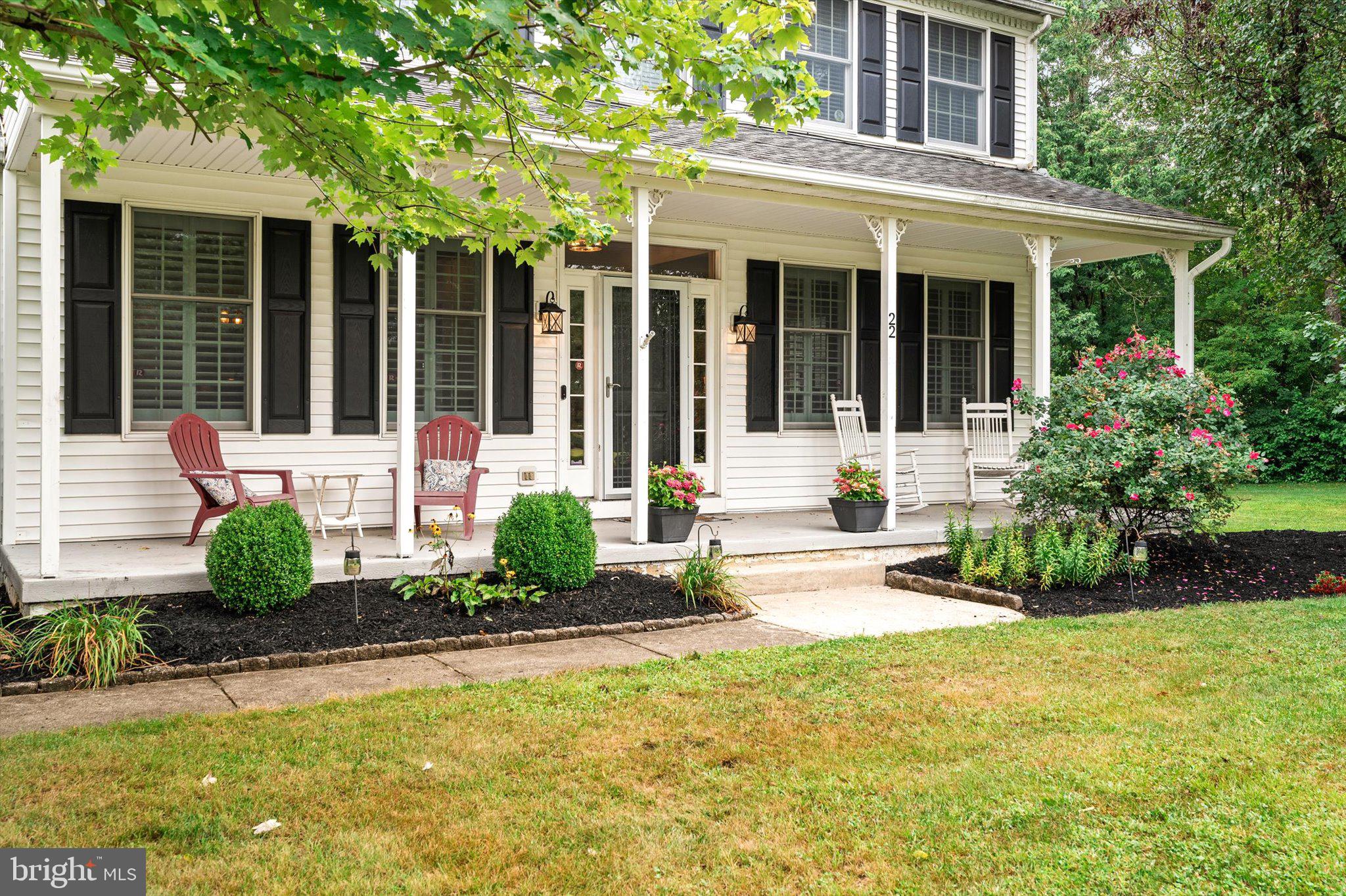 22 Cloverdale Way Columbus, NJ 08022 - Photo 2 of 40