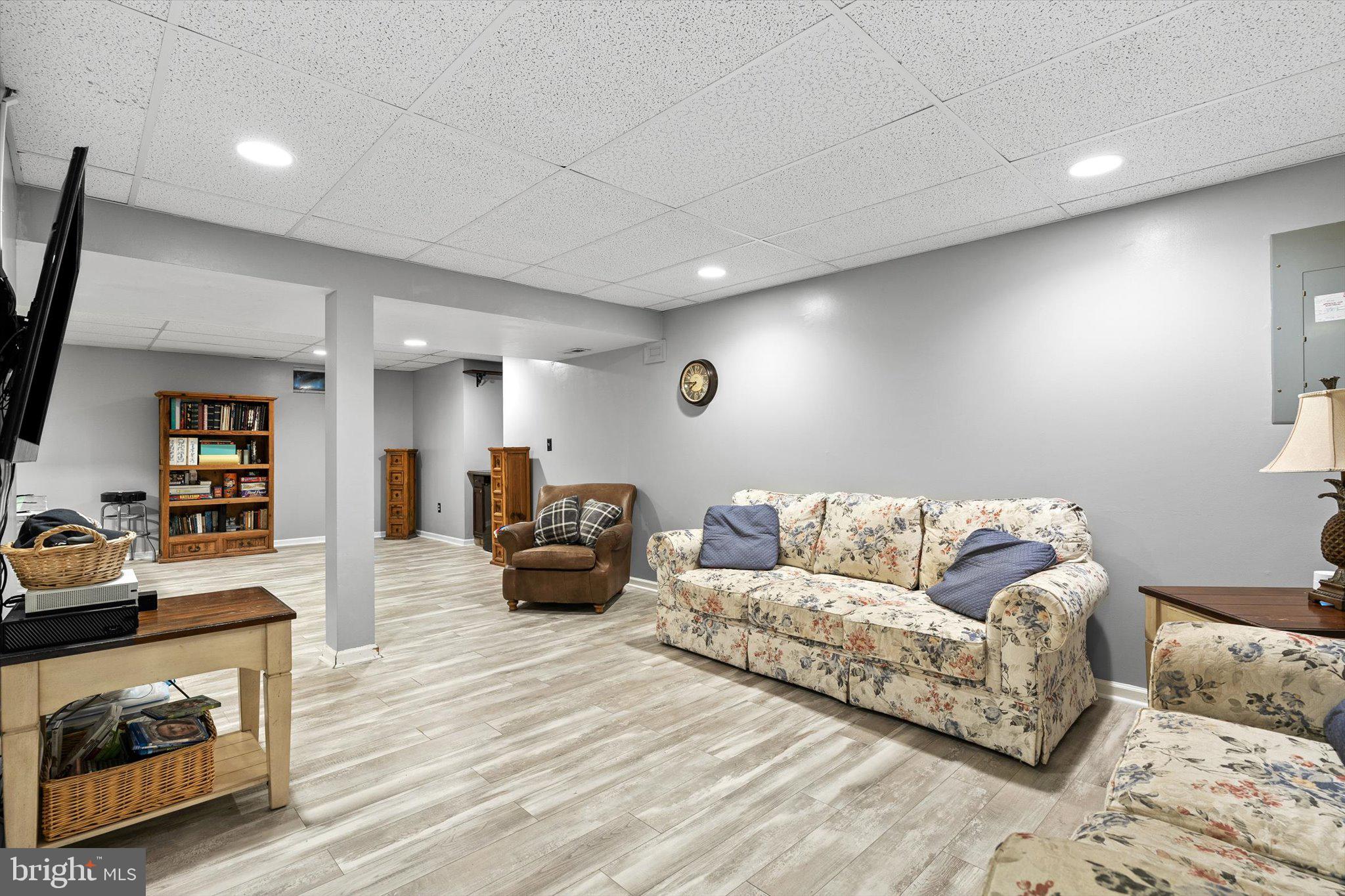 22 Cloverdale Way Columbus, NJ 08022 - Photo 26 of 40