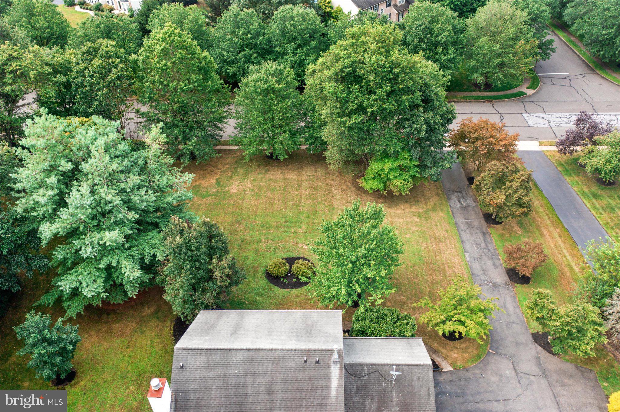 22 Cloverdale Way Columbus, NJ 08022 - Photo 33 of 40