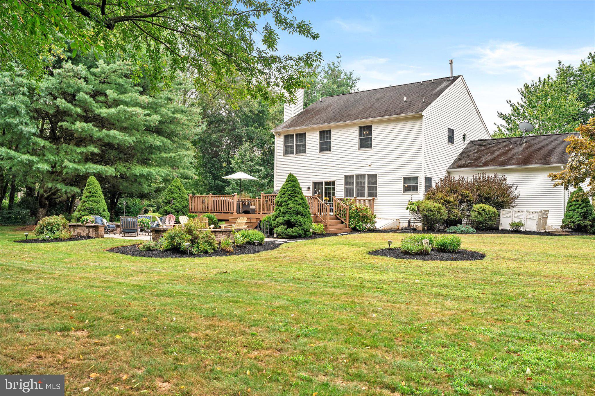 22 Cloverdale Way Columbus, NJ 08022 - Photo 39 of 40