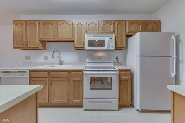 $179,000 | 925 Plaza Drive, Martinsville, IN 46151