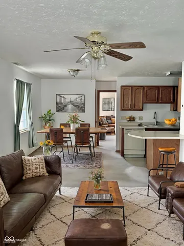 $179,000 | 925 Plaza Drive, Martinsville, IN 46151