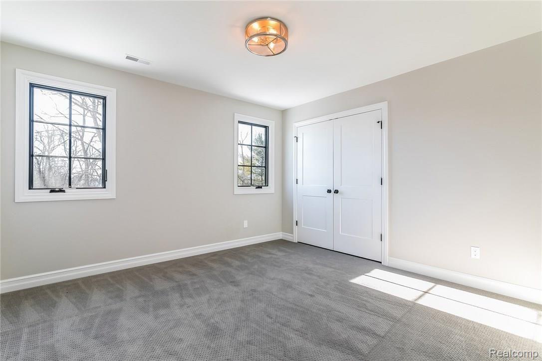 1838 Traceky Drive Rochester, MI 48306 - Photo 17 of 24 013-5227018-medium.jpg