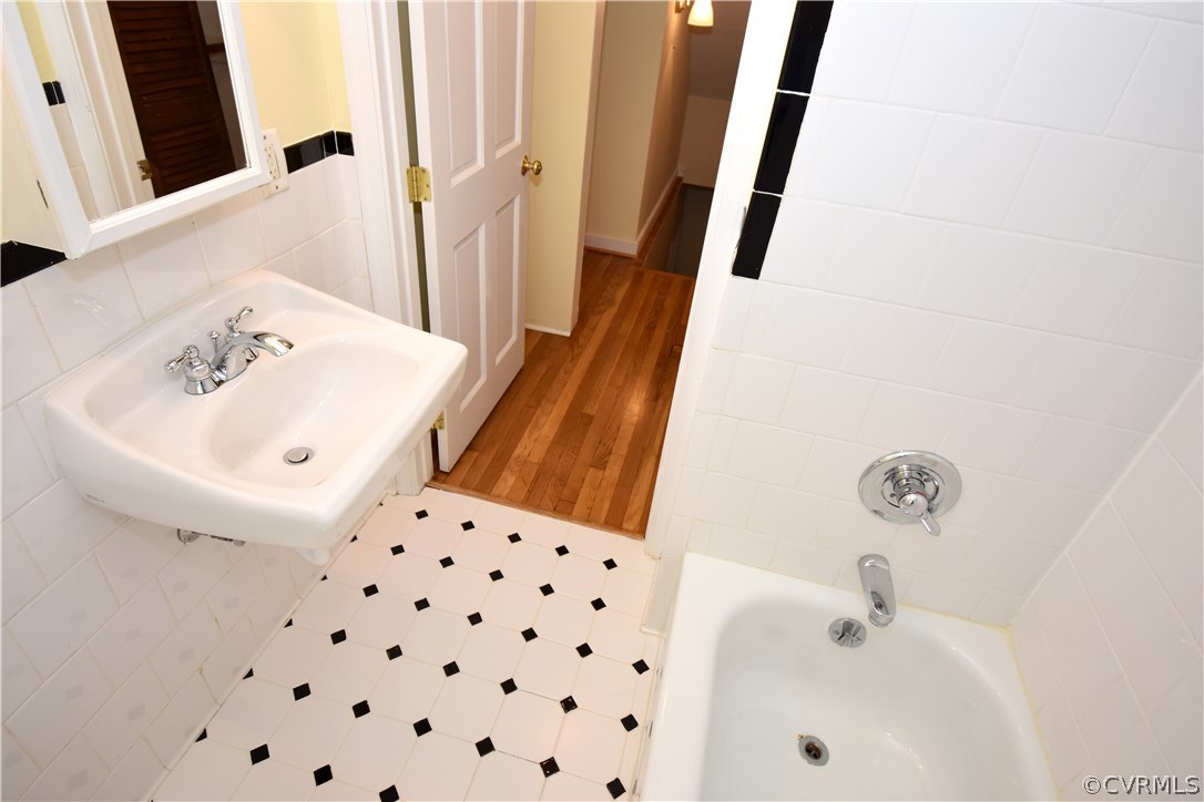 1210 Santa Rosa Road Henrico, VA 23229 - Photo 13 of 24 Gallery Image 13