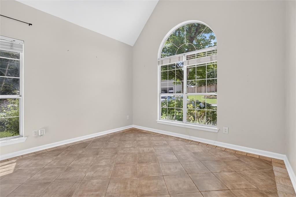 650 Ruxbury Court Suwanee, GA 30024 - Photo 5 of 43