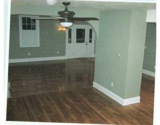 183 Tub Run Road Confluence, PA 15424 - Photo 4 of 8 Den/Family/Great Room.