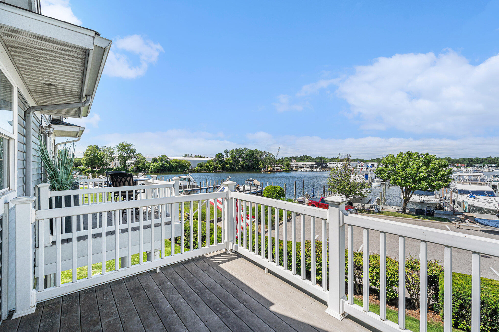 927 West Savidge Street Spring Lake, MI 49456 - Photo 14 of 21 015_dsc08777_414