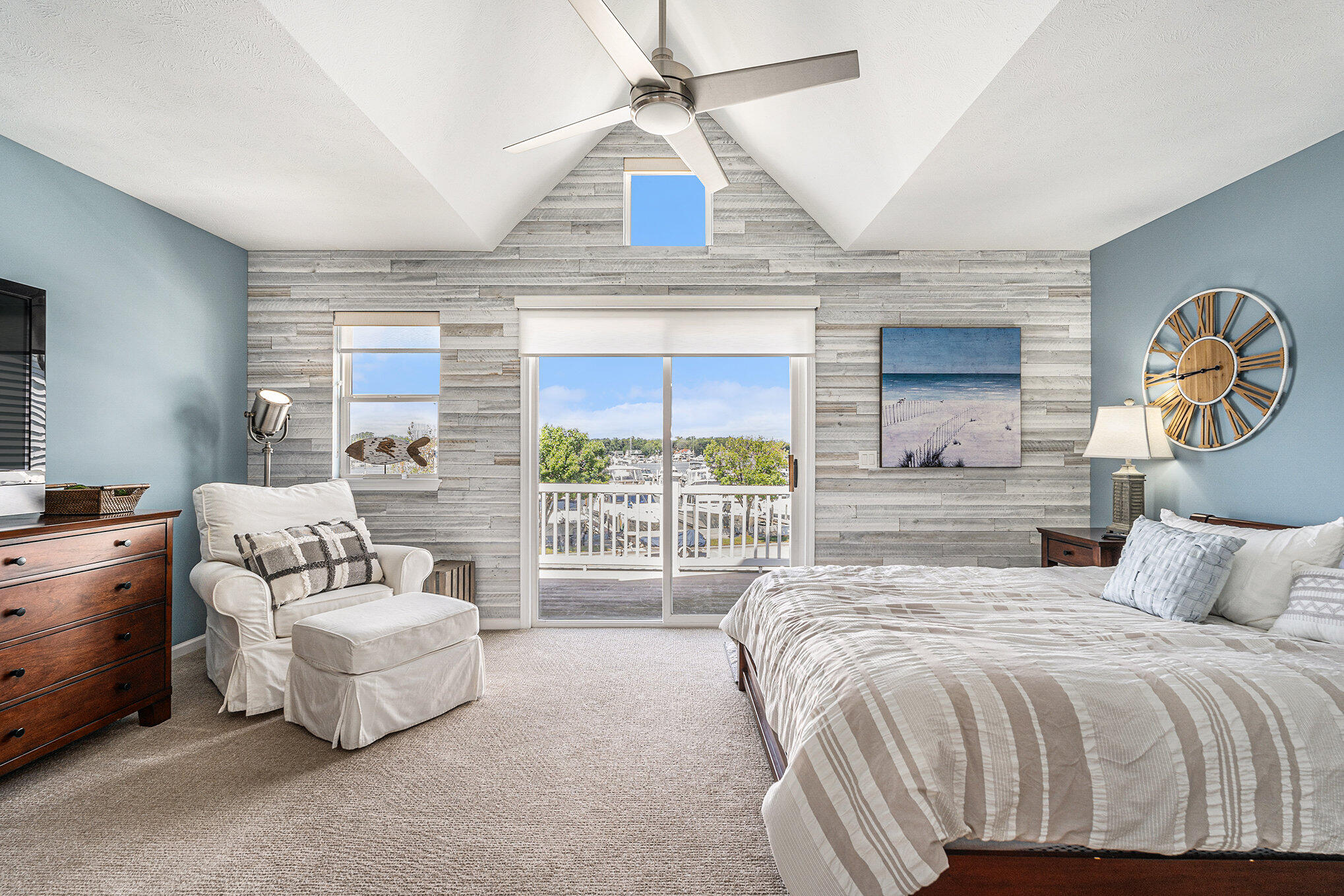 927 West Savidge Street Spring Lake, MI 49456 - Photo 8 of 21 010_dsc08769_972