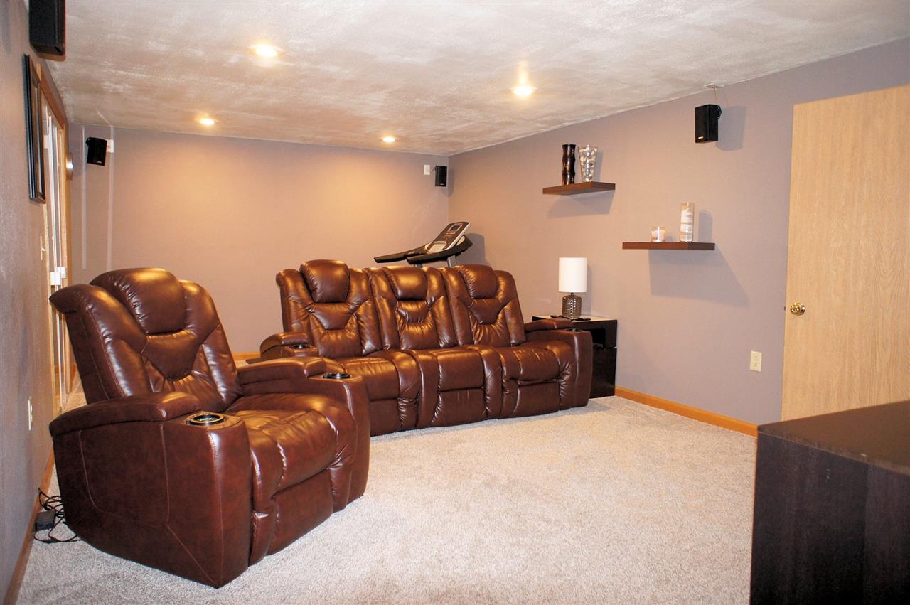 762 7 Hickory Road Byron, IL 61010 - Photo 18 of 25 Gallery Image 18