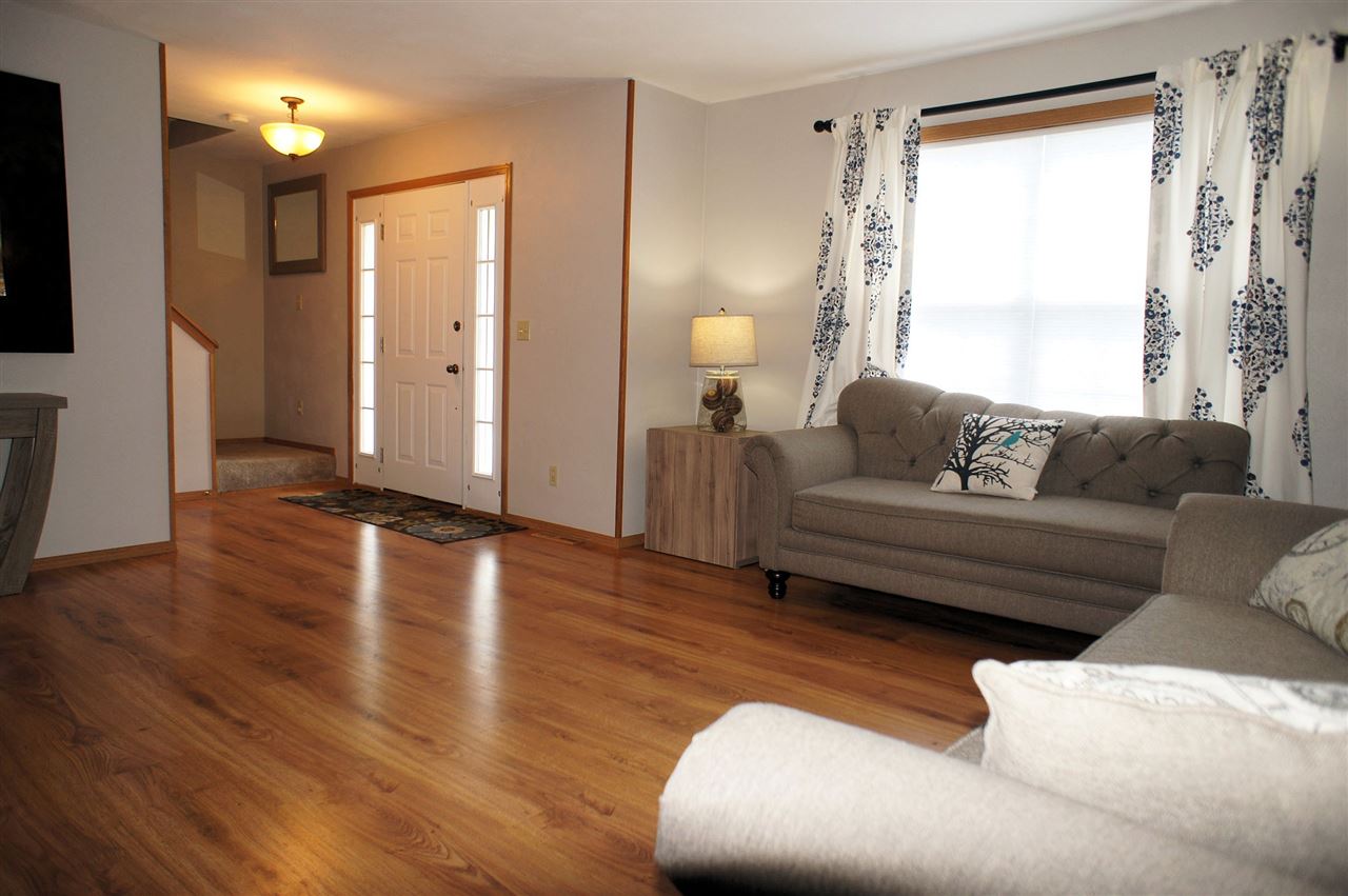 762 7 Hickory Road Byron, IL 61010 - Photo 2 of 25 Gallery Image 2