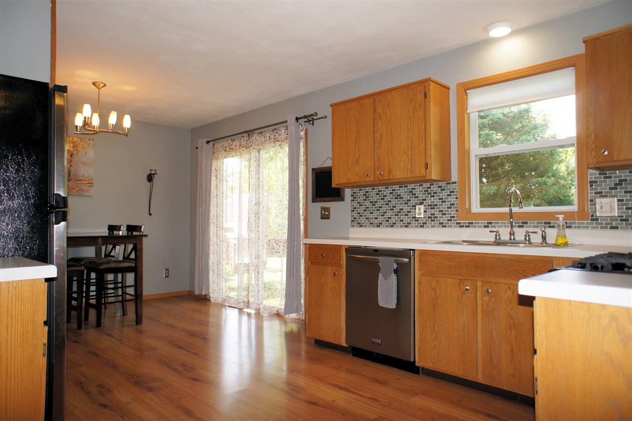 762 7 Hickory Road Byron, IL 61010 - Photo 8 of 25 Gallery Image 8