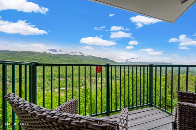 $310,000 | 3710 Weber Road, Unit C308, Gatlinburg, TN 37738