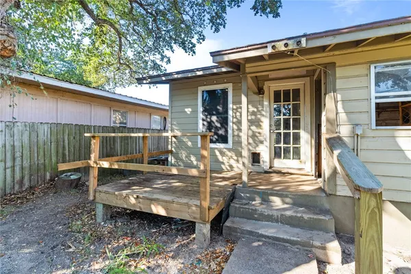 $1,500 | 1309 Oak Park Drive, Aransas Pass, TX 78336