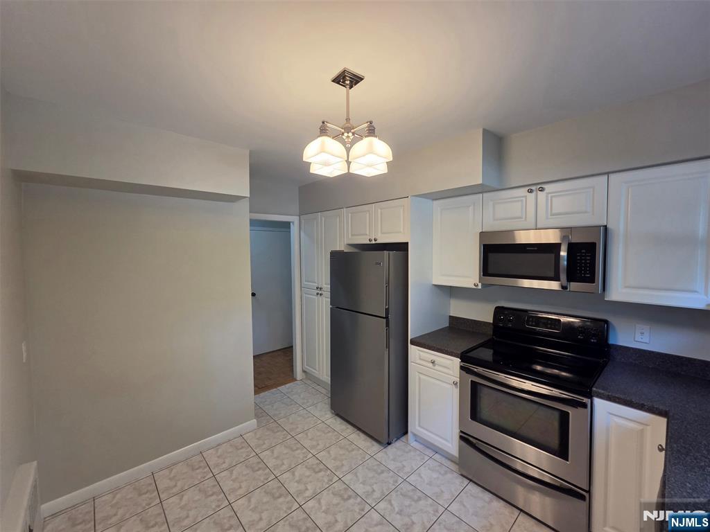 60 Madison Place, Unit A10 Ridgewood, NJ 07450 - Photo 9 of 34
